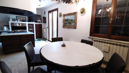 Foto Villa unifamiliare in via Provinciale 127, Arcola Romito Magra