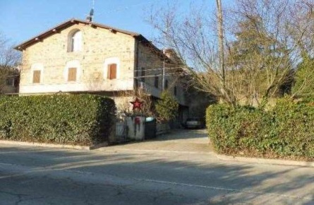 Foto Appartamento in via Mazzalasino, Scandiano Iano di 232 m² con 9 locali