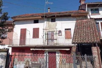 Foto Appartamento in Via Mazzini, Gambolò Centro di 85 m² con 2 locali