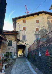 Foto Villa a schiera in Via Bereri, Mezzoldo di 207 m² con 8 locali