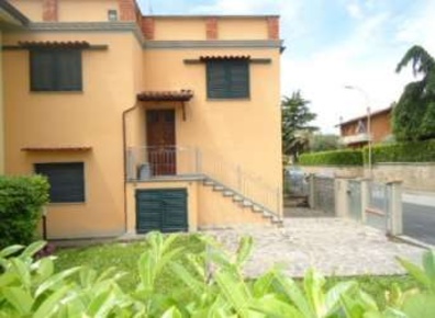 Foto Appartamento in Via delle Fornaci, Fucecchio Centro di 114 m² all'asta