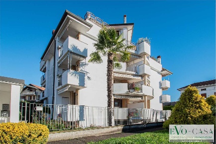 Foto Appartamento in Via Modena 8, Busto Arsizio San Michele di 71 m²