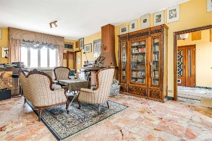 Foto Villa unifamiliare in Via Don Caprotti 3, Castano Primo Centro