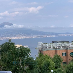 Foto Appartamento in Via Alessandro Manzoni 65, Napoli Posillipo di 140 m²