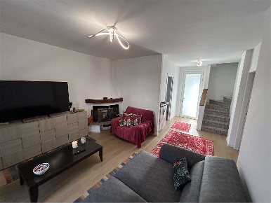 Foto Villa bifamiliare a Urgnano di 145 m² con 5 locali in vendita