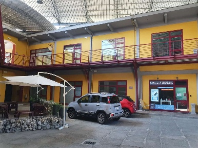 Foto Negozio in Località San Sebastiano 29, Perosa Argentina di 90 m²