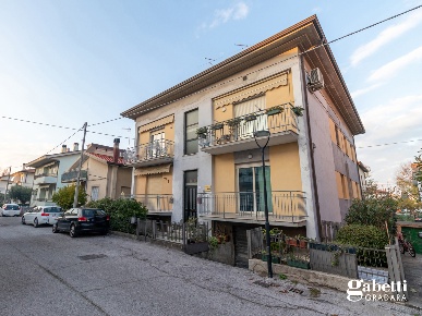 Foto Appartamento in Via Filzi 10, Gabicce Mare Centro di 119 m² in vendita