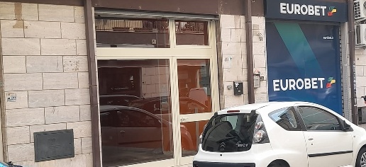 Foto Negozio in Via cappuccini 49, Brindisi Cappuccini di 53 m² in affitto
