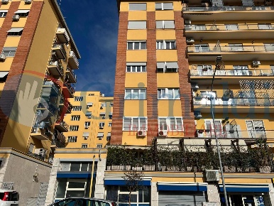 Foto Appartamento in Via Amedeo Crivellucci 44, Roma Colli Albani di 89 m²
