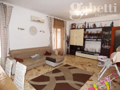 Foto Appartamento in Largo Hilton 22, Villabate di 125 m² con 4 locali