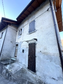 Foto Casa indipendente in Via pomÃ¨ 1, Cusino di 68 m² con 2 locali