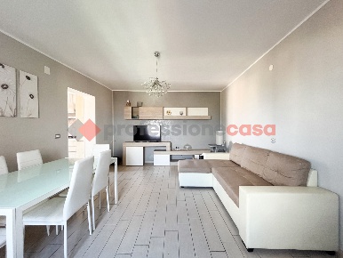 Foto Appartamento in Via Senatore P. Pitrone 170, San Pier Niceto di 130 m²
