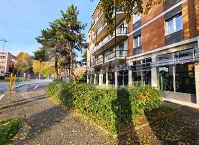 Foto Negozio in Via Bartolomeo Gualla 58, Brescia Ospedale Civile di 345 m²