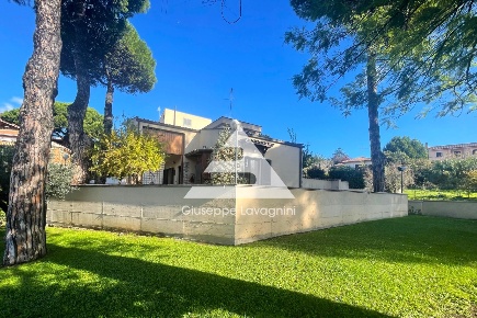 Foto Villa unifamiliare in via Mastro di casa 14, Albano Laziale Centro