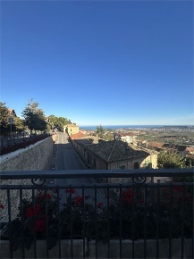 Foto Case semi ndipendenti in Vico Soriano, Città Sant'Angelo Centro