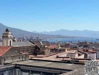 Foto Appartamento a Napoli Centro Storico di 170 m² con 6 locali in vendita