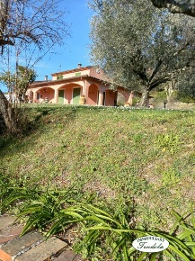 Foto Villa unifamiliare a Sarzana Olmo, Santa Caterina, Falcinello