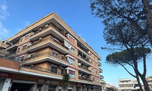 Foto Appartamento in Via Diego Simonetti, Roma Ostia Levante di 112 m²