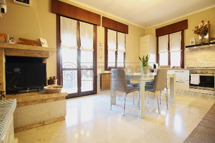 Foto Appartamento in Viale Pietro Ceccato 50, Montecchio Maggiore di 134 m²