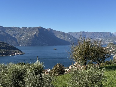 Foto Appartamento in Via Sant' Antonio 12, Sale Marasino di 110 m²