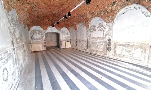 Foto Locale commerciale in Piazza Giacomo Matteotti 61, Sarzana Centro