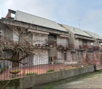 Foto Mansarde in Strada Comunale Fornaci 5, Tortona Centro di 125 m²