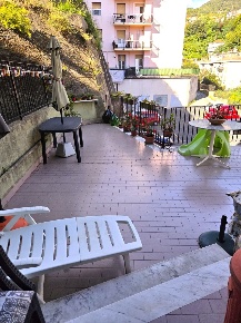 Foto Appartamento in Via Sant'Alberto, Genova Sestri Ponente di 90 m²
