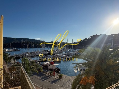 Foto Appartamento a Porto Azzurro di 139 m² con 6 locali in vendita