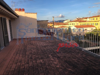 Foto Attico a Pisa Santa Maria di 250 m² con 8 locali in vendita