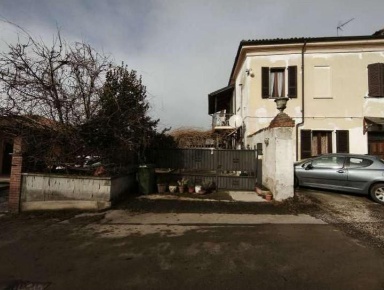 Foto Appartamento a Torrazza Coste Centro di 168 m² con 4 locali in vendita