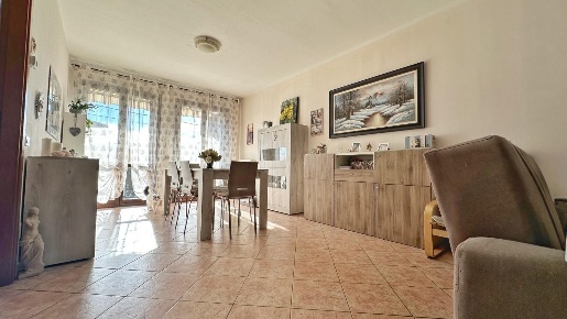 Foto Appartamento a Ponsacco Centro di 160 m² con 6 locali in vendita