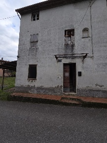 Foto Casa indipendente a Capannori Colle di Compito - Castelvecchio