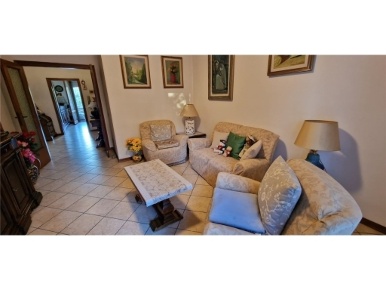 Foto Appartamento in VIA SICILIA, Firenze Peretola di 110 m² con 5 locali