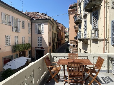 Foto Appartamento in VIA GARETTI, Asti Centro Storico di 65 m² con 2 locali