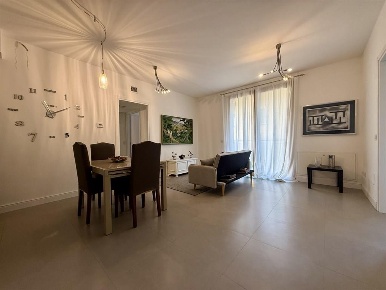 Foto Appartamento in Filippo Turati, Sedriano Centro di 85 m² con 3 locali