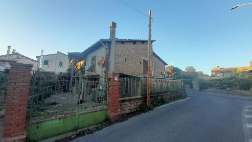 Foto Casa indipendente a Manziana di 143 m² in vendita