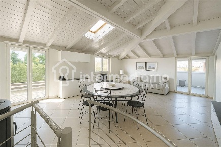 Foto Attico a Arco di 199 m² con 4 locali in vendita