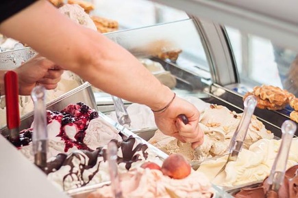 Foto Attività commerciale a Crema Centro Storico di 150 m² con 2 locali