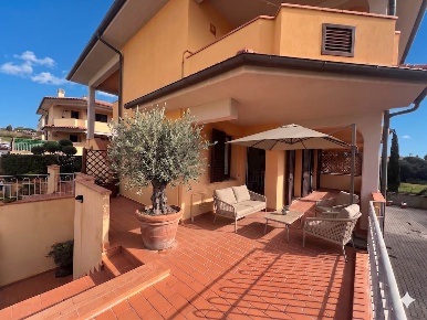 Foto Appartamento in via della liberazione 5, Rosignano Marittimo di 111 m²