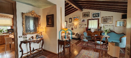 Foto Villa unifamiliare in Via Battisti  107, Mirano Mirano Paese di 160 m²