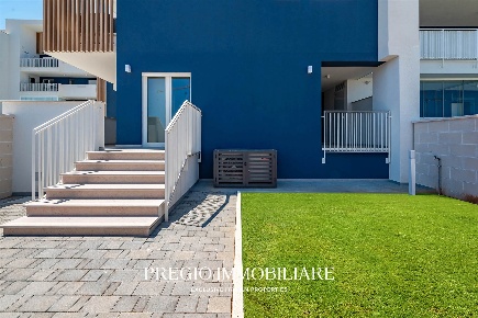 Foto Appartamento in Via Emanuela Loi, Monopoli di 75 m² con 3 locali