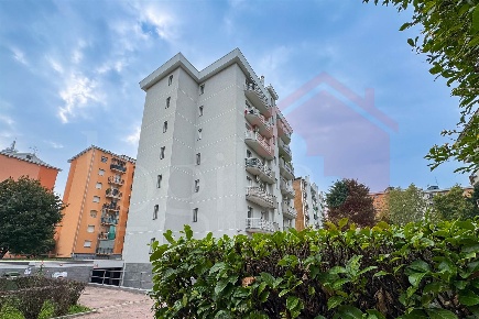 Foto Appartamento in Via Garofani 14, Rozzano Centro di 78 m² con 2 locali
