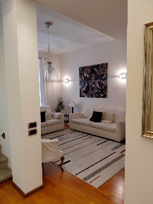 Foto Villa unifamiliare a Arezzo Porta San Lorentino di 300 m² in vendita