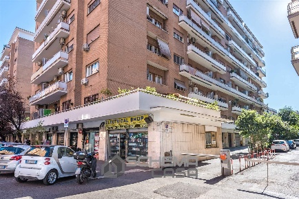 Foto Appartamento in via imprumeta 28, Roma Magliana di 142 m² con 5 locali