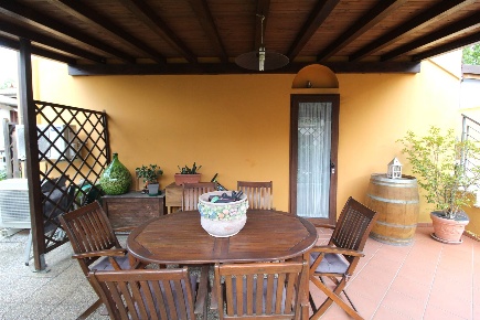 Foto Appartamento a Poggibonsi di 110 m² con 5 locali in vendita