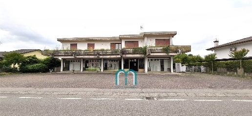 Foto Casa indipendente in VIA STRADONA, Massanzago Zeminiana di 713 m²