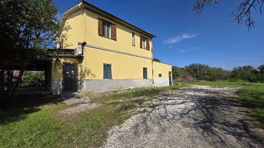 Foto Ristorante a Viterbo Santa Barbara di 125 m² con 3 locali in vendita