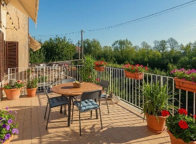 Foto Villa unifamiliare a Lucca Monte San Quirico - Tre Cancelli di 230 m²