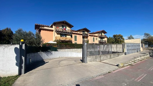 Foto Garage in VIA PEREGO 21, Calusco d'Adda di 30 m² con 1 locali