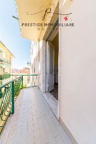 Foto Appartamento a Livorno Fabbricotti di 104 m² con 4 locali in vendita